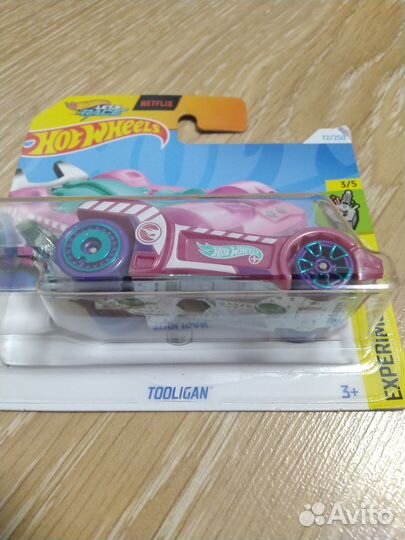 Hot wheels th