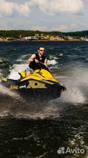 Аренда гидроцикла BRP Spark в Казани