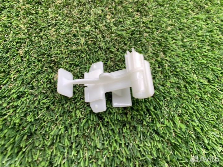 Кронштейн бампера Toyota Land Cruiser