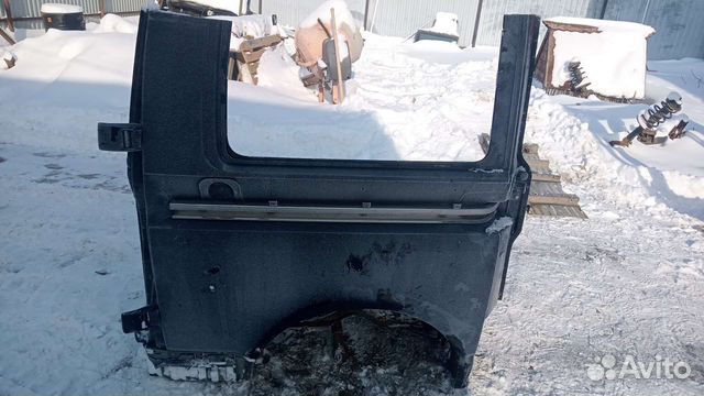 Правое заднее крыло Фольксваген транспортер т5