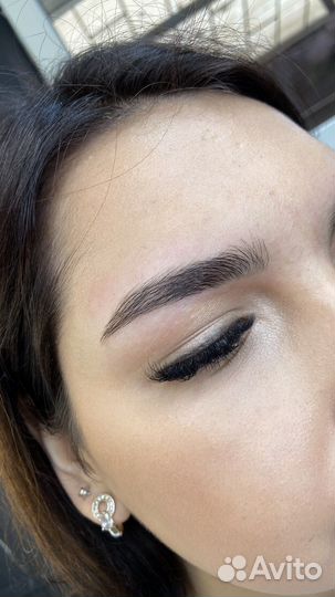 Ресницы и брови