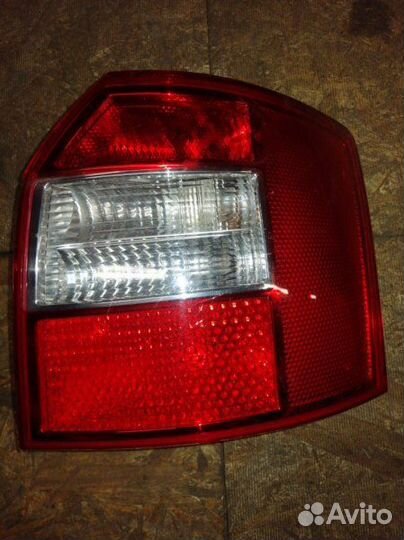 Фонарь задний правый Audi A4 B6