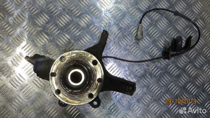 Поворотный кулак Citroen C4 grand picasso