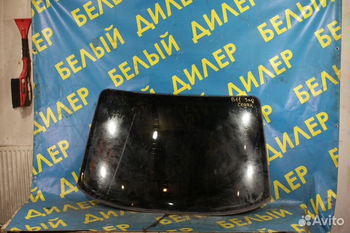 Заднее стекло Subaru Legacy B11 седан