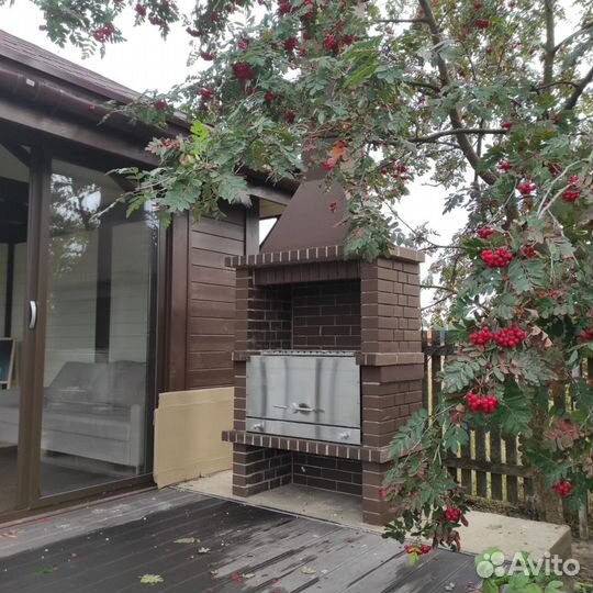 Печи барбекю из кирпича / Барбекю комплексы