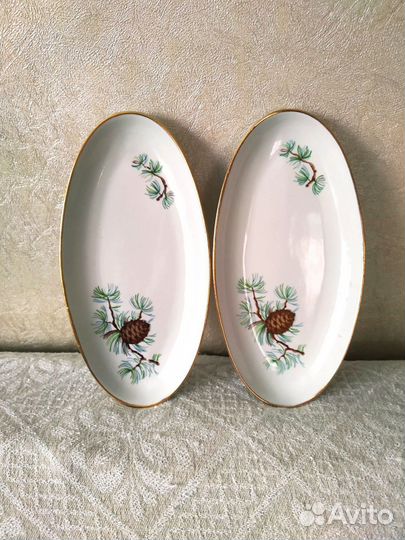 Набор столов. тарелки сервиз с шишками богдановичи