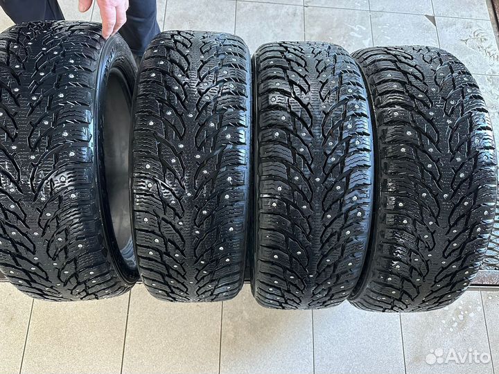 Nokian Tyres Hakkapeliitta 9 SUV 215/55 R18