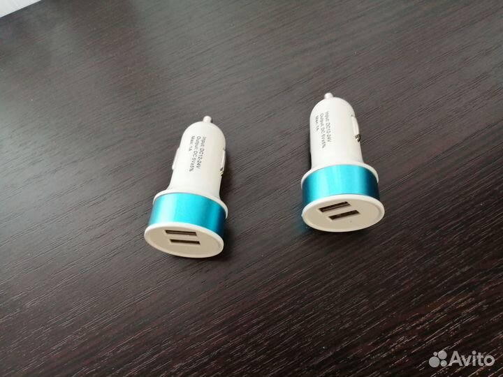 Автомобильное зарядное устройство для телефона
