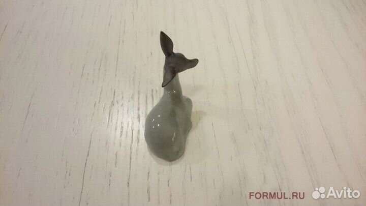235101 Статуэтка Олень
