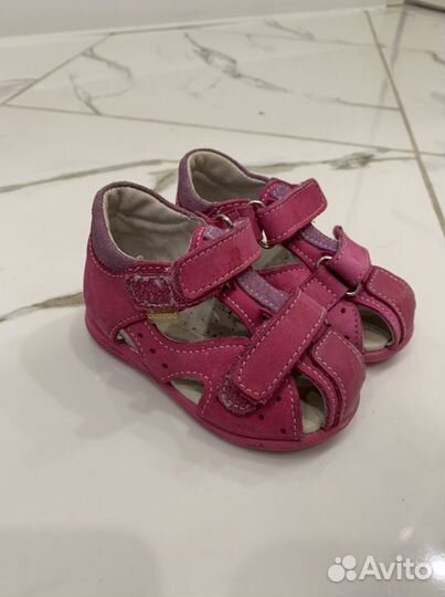 Сандали для девочки