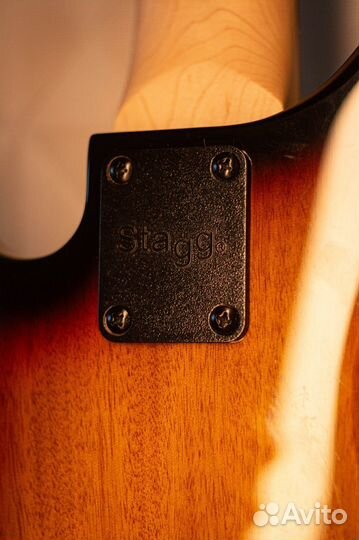 Бас гитара Stagg vintage 5 струн