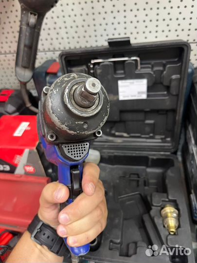 Гайковерт пневматический