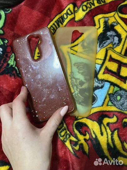 Чехлы на телефон