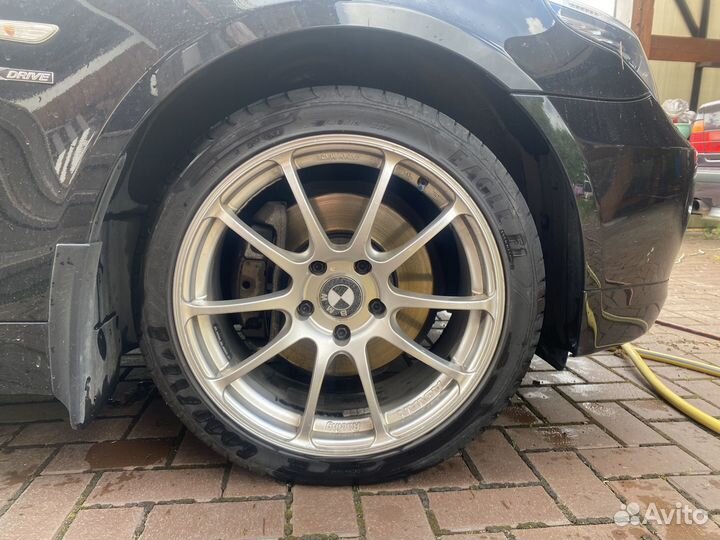 R18 Goodyear Eagle F1 Asymmetric 235/40, PCD 5x120 DIA 72.6