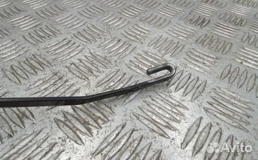 Щеткодержатель лобового стекла toyota avensis T25