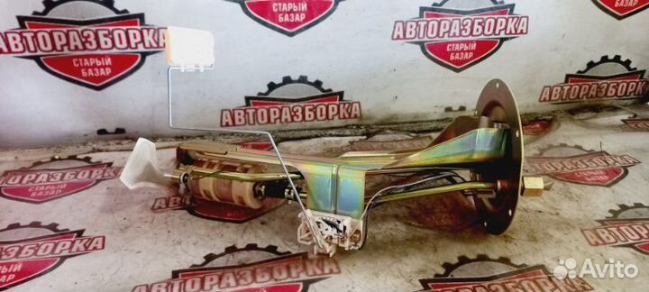 Насос топливный Nissan Gloria MY33 VQ25DE 1999