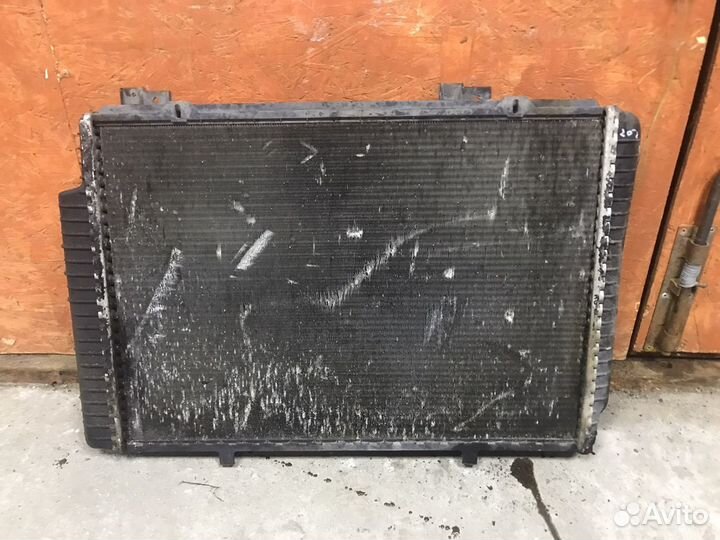 Радиатор основной mercedes w202