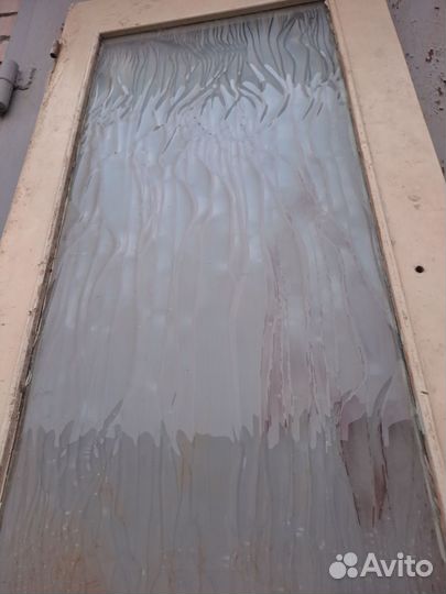 Дверь межкомнатная со стеклом