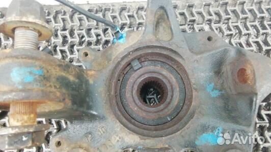 Ступица передняя правая renault safrane (51T01N901