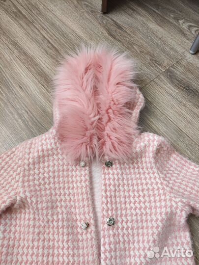 Пальто на девочку 104-110