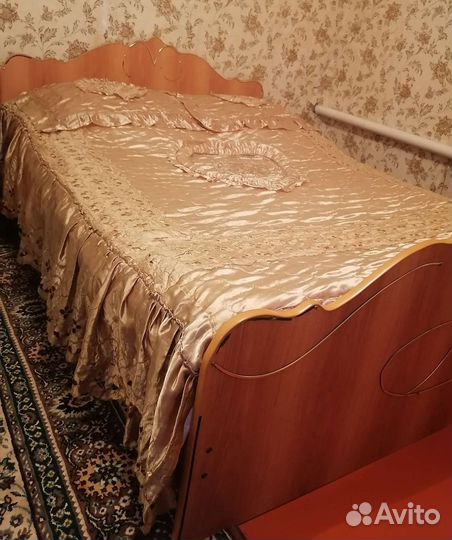 Спальный гарнитуры бу