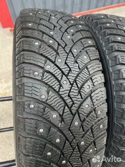 Pirelli Ice Zero 2 215/65 R16