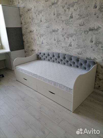 Кровать новая детская подростковая с матрасом