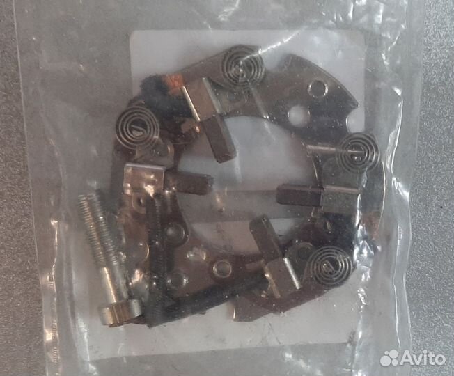 Панель с щетками стартера на Yamaha 115-225 л.с