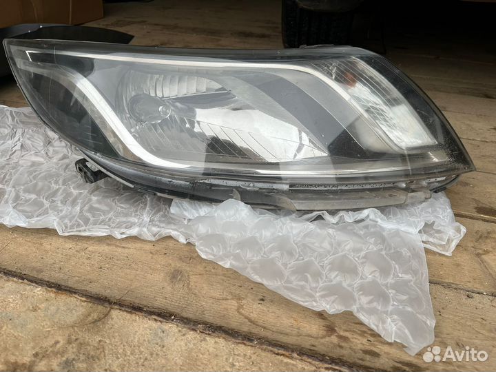 Фара правая kia rio 3