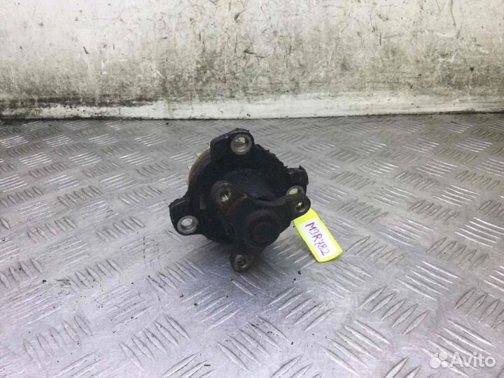 Помпа Opel Vivaro M9R782