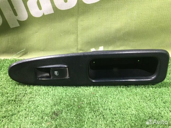 Кнопка стеклоподъемника задняя правая Chery Amulet