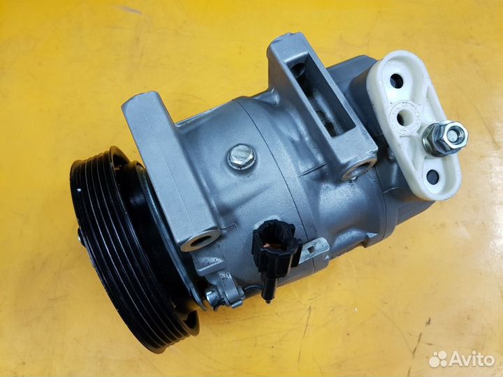Компрессор кондиционера Ниссан Глория 926004P403