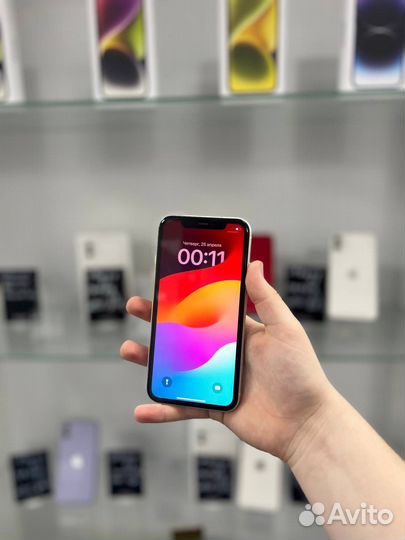 iPhone 11, 64 ГБ