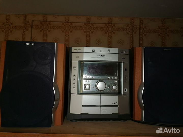 Музыкальный центр philips