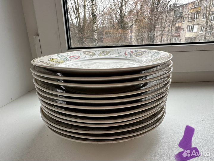 Тарелки в ассортименте