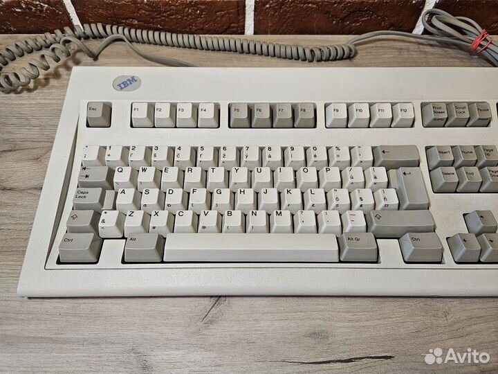 Ретро клавиатура IBM Model M