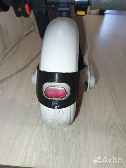 Поддержка заднего крыла для Ninebot G30