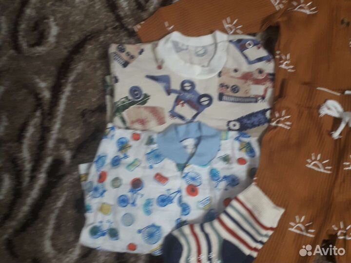 Комплект детских вещей