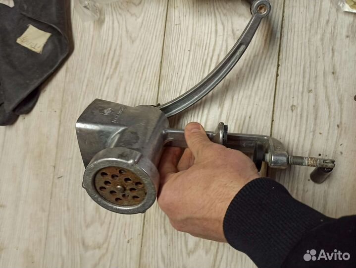 Мясорубка ручная бу