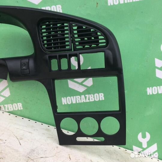 Накладка декоративная Киа Спектра