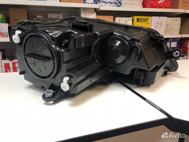 Фары передние Volkswagen Jetta Mk6