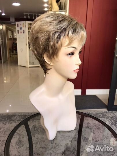 Парик маленького размера Foxy Small Ellen Wille