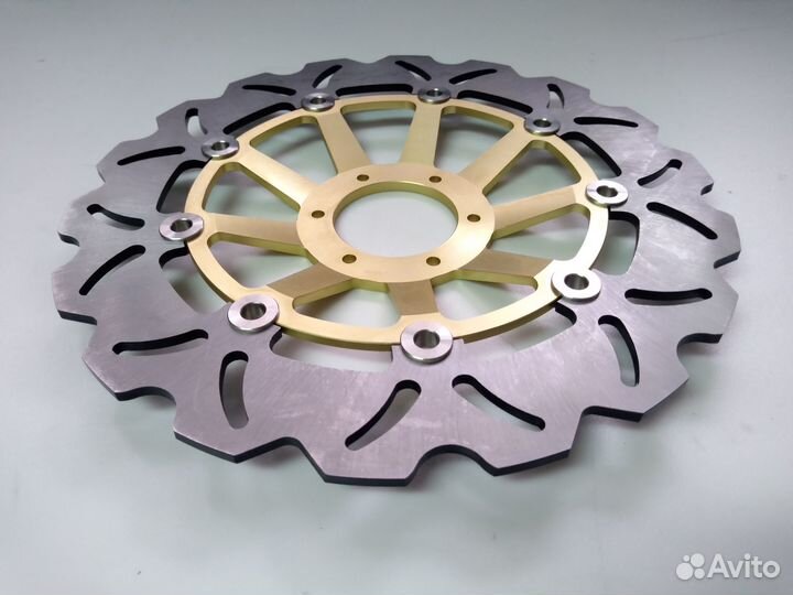 Диск тормозной передний лепестковый на Honda CBR R