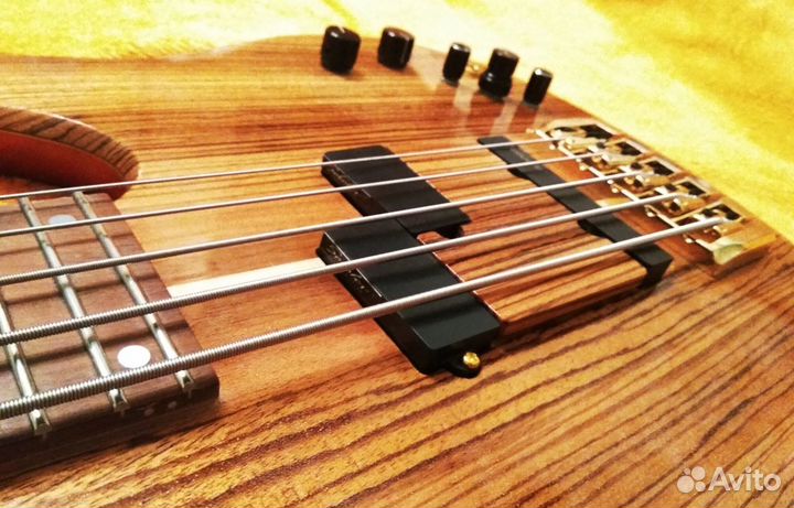 Бас гитара мастеровая Fodera