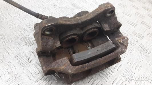 Суппорт тормозной передний левый opel movano A (5L