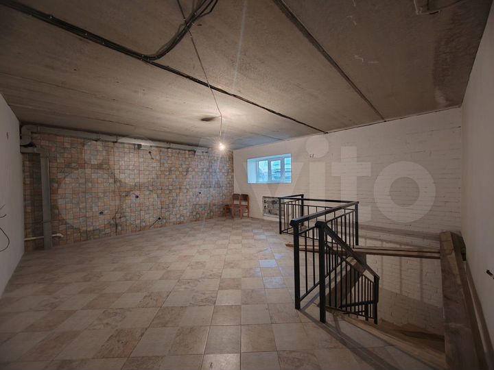 3-к. квартира, 125 м², 1/5 эт.