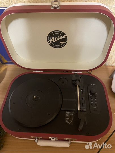 Виниловый проигрыватель Alive Audio Vintage