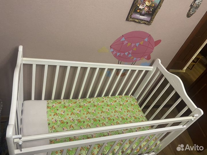 Кроватка для новорожденных