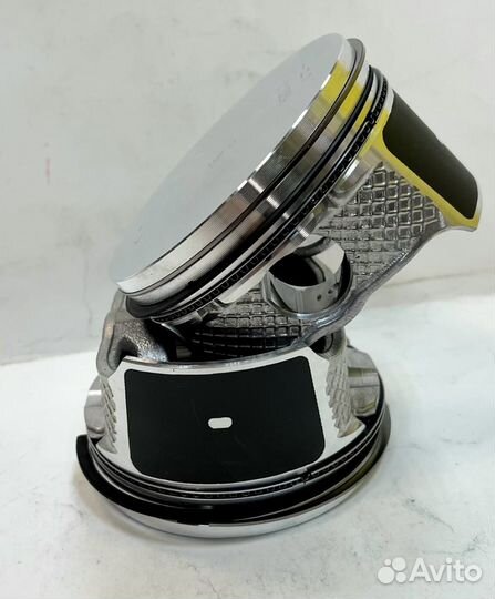 Поршни с кольцами focus 2 1.8л. +0.50 voeta