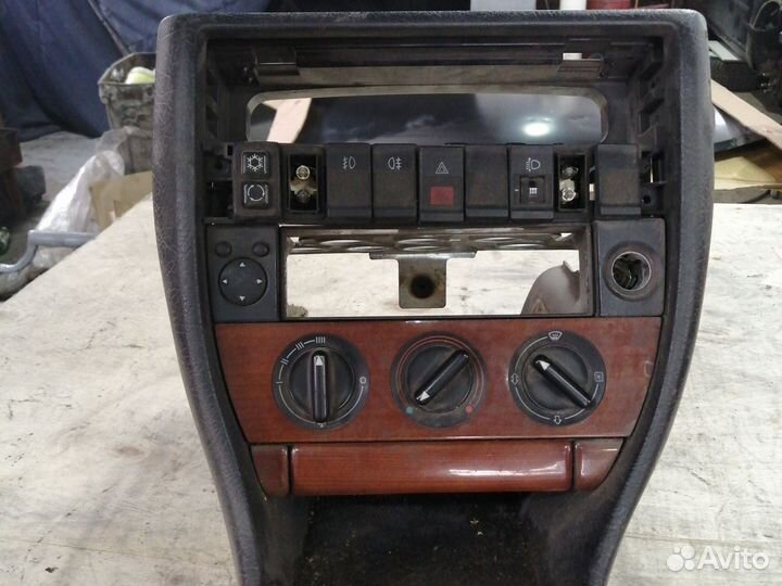 Центральная консоль для audi a100 c4